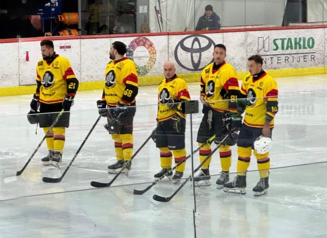 Temelj momčadi: bekovi Nikša Trstenjak i Robert Cerovečki